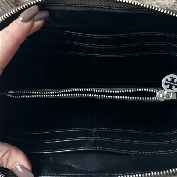 Tory Burch Black and Brown Snakeskin Wallet. very good condition - Picture 4 of 7